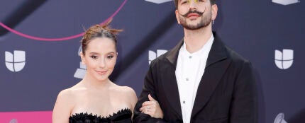 Camilo y Evaluna, en la alfombra roja de los Latin Grammy 2022.