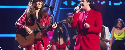 Un sueño cumplido para Salma: Vanesa Martín canta con ella ‘Arráncame’ en ‘La Voz’ Un sueño cumplido para Salma: Vanesa Martín canta con ella ‘Arráncame’ en ‘La Voz’