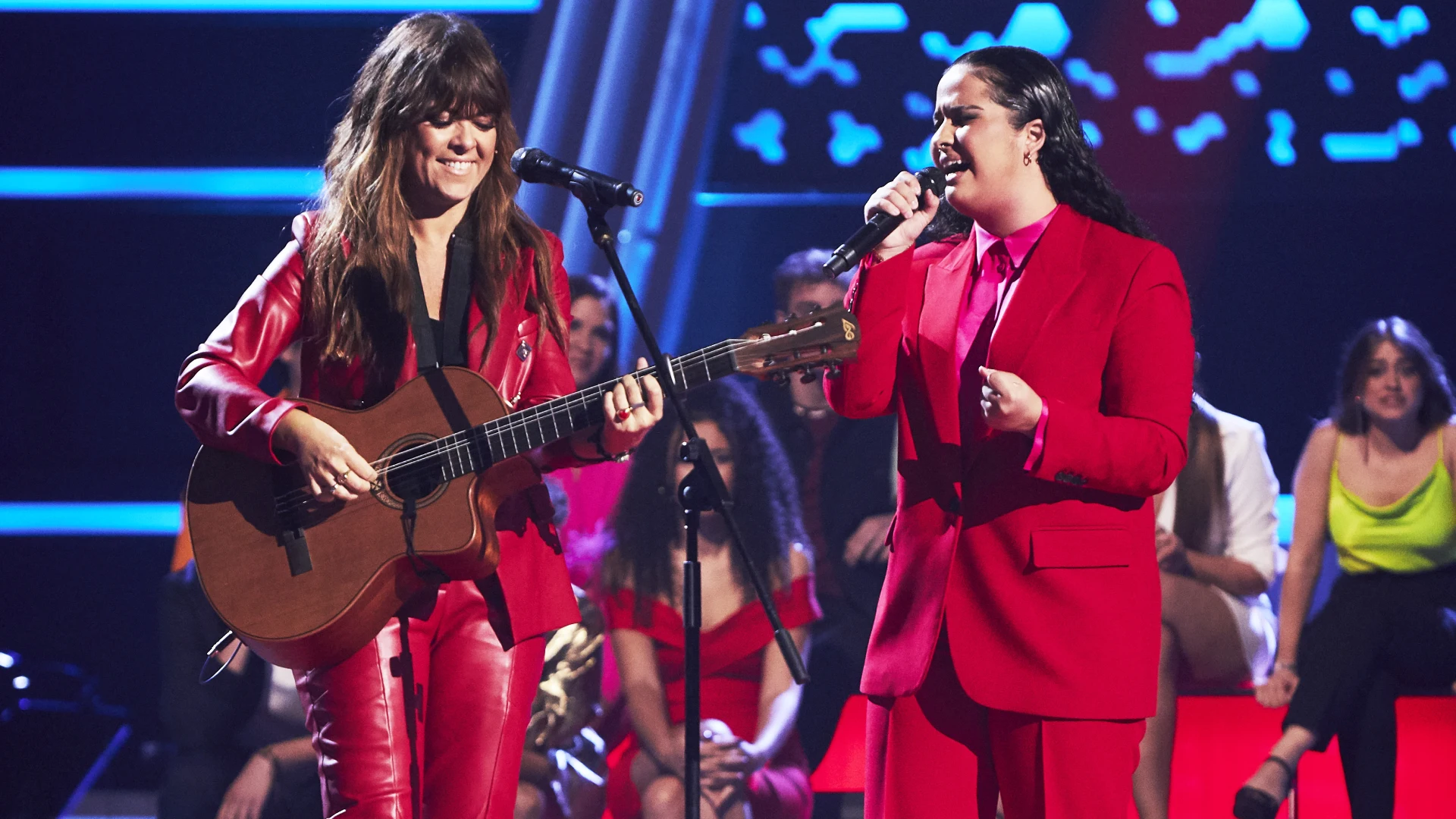 Un sueño cumplido para Salma: Vanesa Martín canta con ella ‘Arráncame’ en ‘La Voz’ Un sueño cumplido para Salma: Vanesa Martín canta con ella ‘Arráncame’ en ‘La Voz’