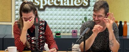 El ataque de risa de Eva Soriano al imitar al osito gominola en 'Cuerpos especiales'