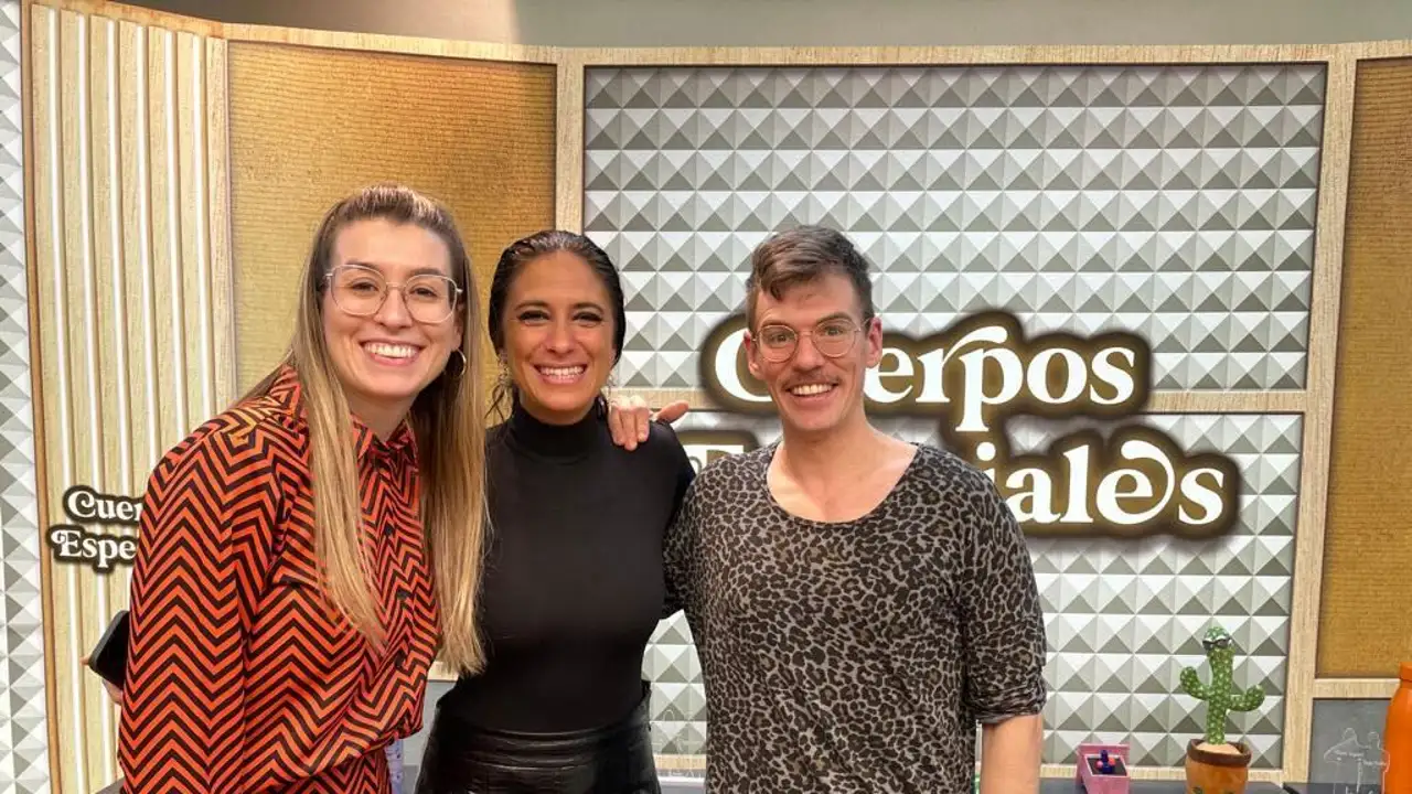 Eva Soriano e Iggy Rubín con María Peláe en 'Cuerpos especiales' Eva Soriano e Iggy Rubín con María Peláe en 'Cuerpos especiales'