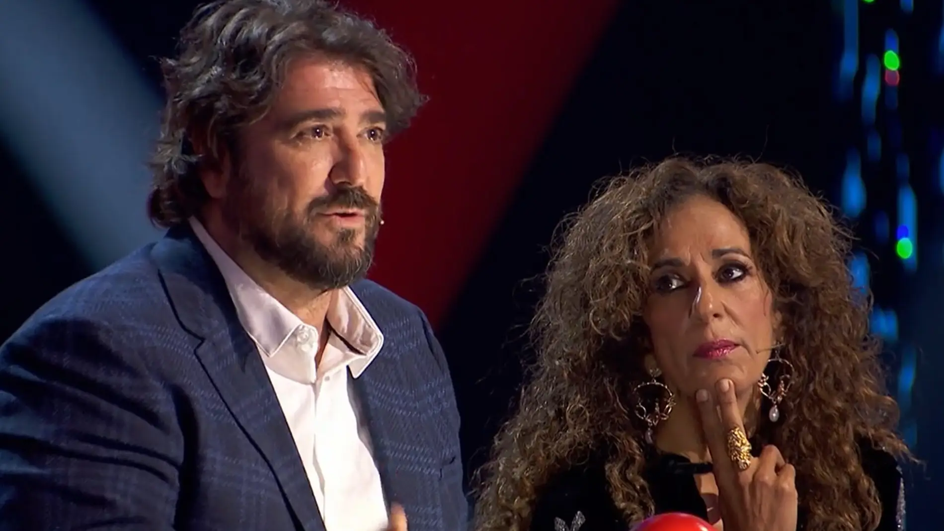 Antonio Orozco junto a Rosario Flores en 'La Voz'