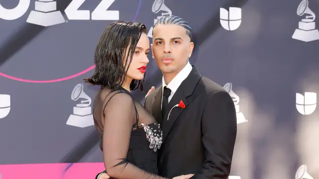 Rosalía y Rauw Alejandro en los Latin Grammy 2022