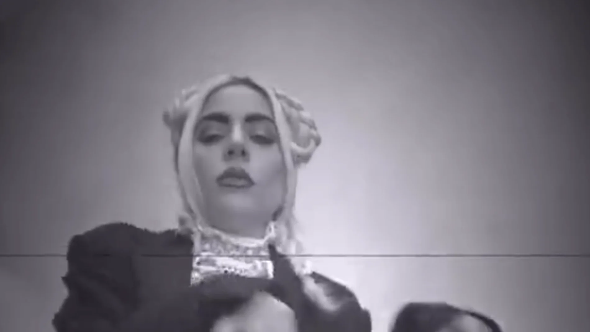 Lady Gaga baila 'Bloody Mary'