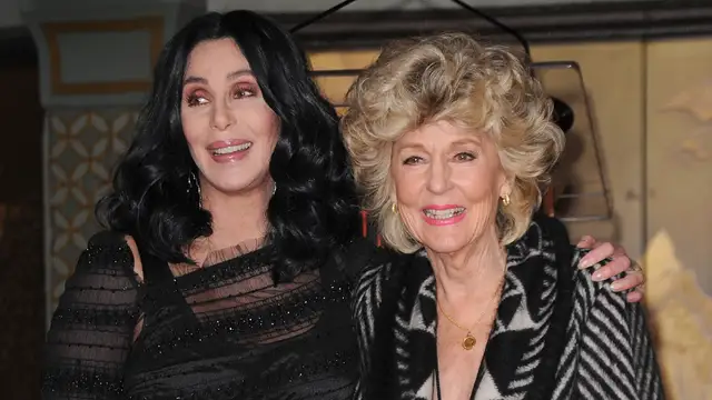 Cher anuncia la muerte de su madre, Georgia Holt, a los 96 años