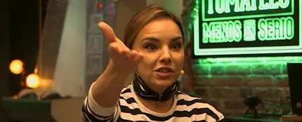 Chenoa, en el programa 'Tómatelo menos en serio' Chenoa, en el programa 'Tómatelo menos en serio'