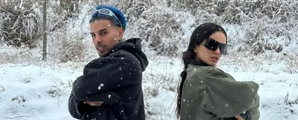 Rosalía y Rauw Alejandro hacen realidad la letra de 'Aquel Nap ZzZz' en Nochebuena Rosalía y Rauw Alejandro hacen realidad la letra de 'Aquel Nap ZzZz' en Nochebuena