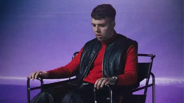 Quevedo en el portada del videoclip de 'Punto G'