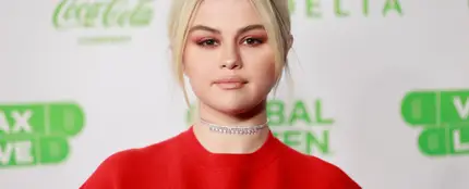 Las fotos de Selena Gomez en el estudio que indican que su álbum está muy cerca Las fotos de Selena Gomez en el estudio que indican que su álbum está muy cerca