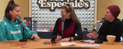 Claudia Salas explica qué hizo el reparto de 'La Ruta' tras su éxito en los Premios Feroz: "No lo hagáis" Claudia Salas explica qué hizo el reparto de 'La Ruta' tras su éxito en los Premios Feroz: "No lo hagáis"