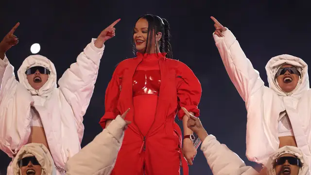 Rihanna, durante su show en la Super Bowl 2023.