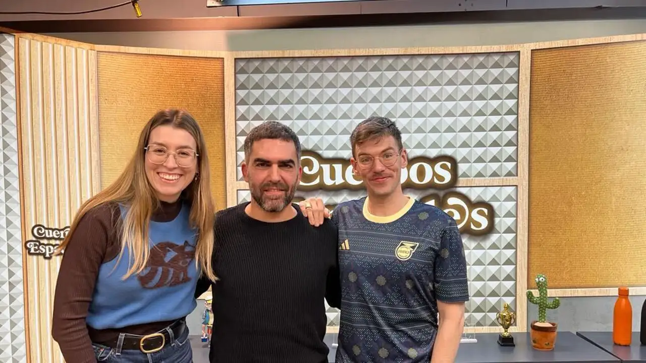 Jero Romero con Eva Soriano e Iggy Rubín en 'Cuerpos especiales'. Jero Romero con Eva Soriano e Iggy Rubín en 'Cuerpos especiales'.
