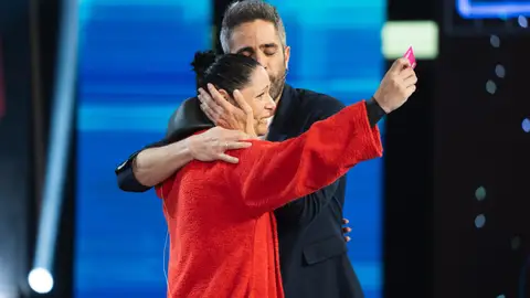 Las lágrimas de Rosa López al dedicar su premio a su sobrino con Asperger: “Va para esos niños tan especiales” Las lágrimas de Rosa López al dedicar su premio a su sobrino con Asperger: “Va para esos niños tan especiales”