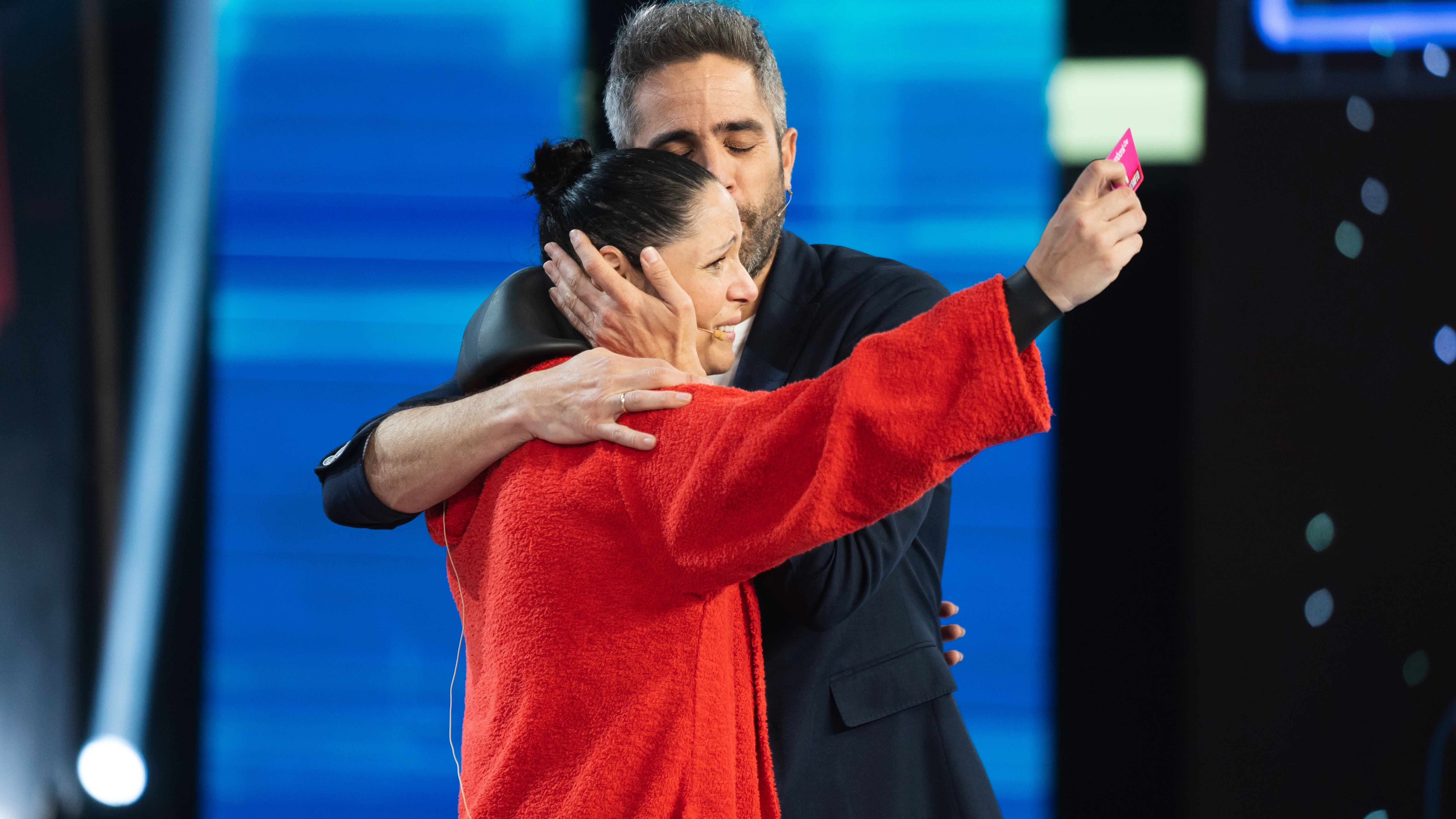 Las lágrimas de Rosa López al dedicar su premio a su sobrino con Asperger: “Va para esos niños tan especiales”