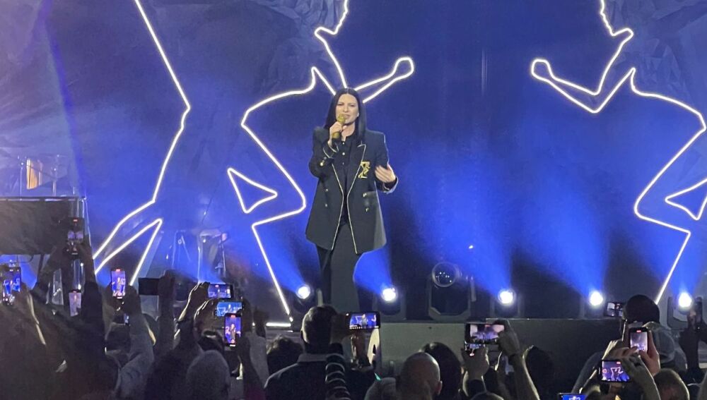 La carrera de relevos de Laura Pausini por sus 30 años en la música: tres  conciertos en Nueva York, Madrid y Milán en solo 24 horas | Europa FM