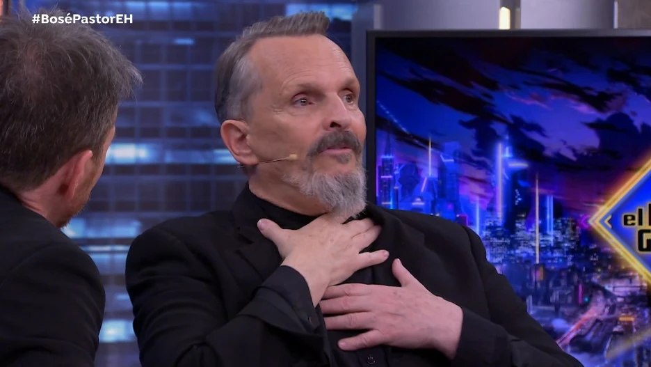 Miguel Bosé cuenta por fin la causa por la que perdió la voz