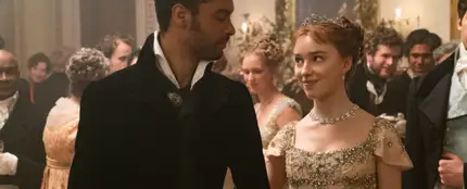 Regé-Jean Page revela que él y Phoebe Dynevor tenían un "horrible aliento" en sus escenas de besos de 'Los Bridgerton' Regé-Jean Page revela que él y Phoebe Dynevor tenían un "horrible aliento" en sus escenas de besos de 'Los Bridgerton'