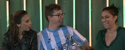 Chenoa con Ventura y María Peláe en 'Tómatelo menos en serio'. Chenoa con Ventura y María Peláe en 'Tómatelo menos en serio'.