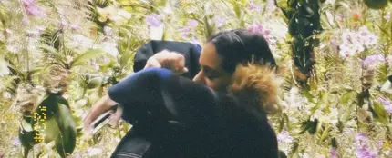 Rosalia y Rauw Alejandro en el videoclip de Beso Rosalia y Rauw Alejandro en el videoclip de Beso