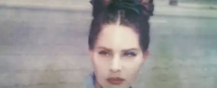 Lana del Rey lanza su esperado disco, 'Did you know that there's a tunnel under Ocean Blvd' Lana del Rey lanza su esperado disco, 'Did you know that there's a tunnel under Ocean Blvd'