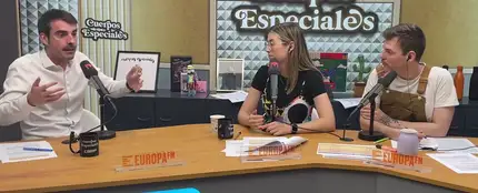Pablo Simón explica a Eva Soriano e Iggy Rubín cómo ganarse a Ursula Von Der Leyen Pablo Simón explica a Eva Soriano e Iggy Rubín cómo ganarse a Ursula Von Der Leyen