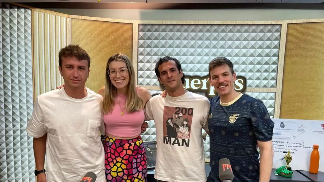 Eva Soriano e Iggy Rubín con Niña Polaca en 'Cuerpos especiales' Eva Soriano e Iggy Rubín con Niña Polaca en 'Cuerpos especiales'