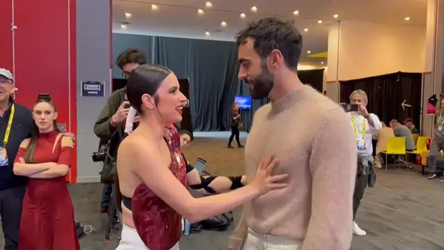 El encuentro de Blanca Paloma y Marco Mengoni en Liverpool.
