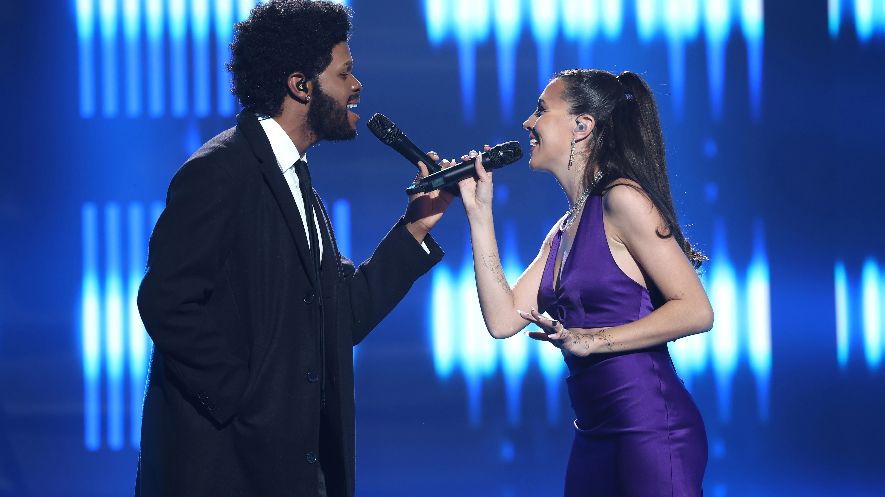 Andrea Guasch y Famous, sublimes como Ariana Grande y The Weeknd con ‘Save your tears’ 