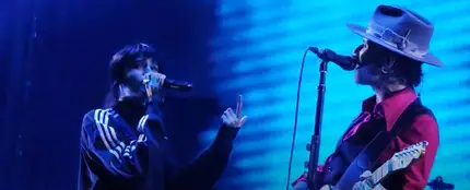 Leiva sorprende en su último concierto cantando 'Premio de Consolación' junto a Natalia Lacunza Leiva sorprende en su último concierto cantando 'Premio de Consolación' junto a Natalia Lacunza