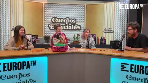 El disparatado kit de 'Cuerpos especiales' para dar malas noticias y que no lo parezcan El disparatado kit de 'Cuerpos especiales' para dar malas noticias y que no lo parezcan
