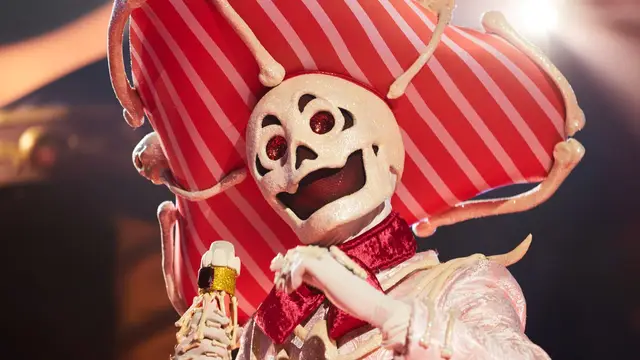 Esqueleto se vuelve ‘Loco’ y se deja la piel en ‘Mask Singer’