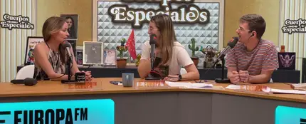 Sharon Corr sorprende a Eva Soriano en 'Cuerpos Especiales': "Soy fan de la siesta, ayer dormí tres horas" Sharon Corr sorprende a Eva Soriano en 'Cuerpos Especiales': "Soy fan de la siesta, ayer dormí tres horas"
