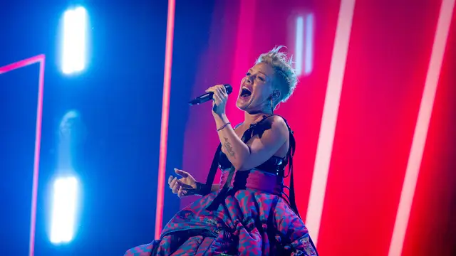 Pink, durante una actuación en Los Ángeles en marzo de 2023.