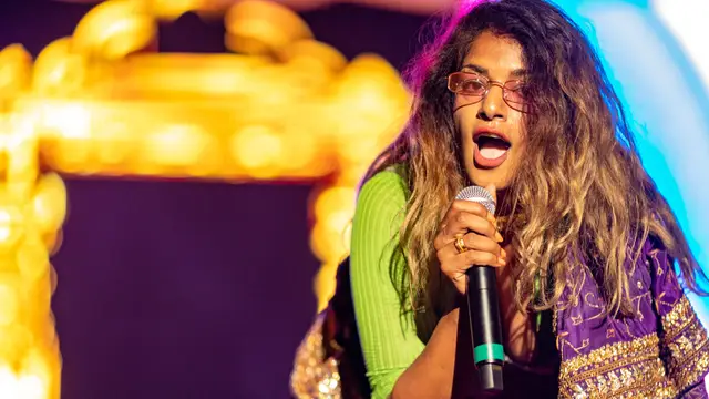 La cantante M.I.A actúa durante en el All My Friends Music Festival en 2018, en Los Ángeles.