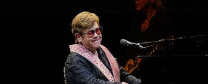Elton John durante su último concierto en Estocolmo.