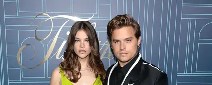 Dylan Sprouse y Barbara Palvin Dylan Sprouse y Barbara Palvin