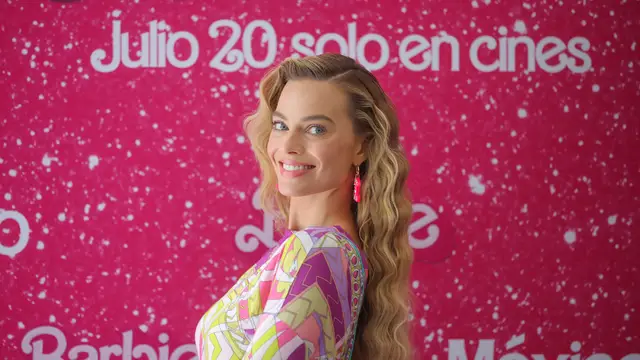 Margot Robbie, más que una Barbie de carne y hueso: su marido, su relación con Cara Delevigne y sus vacaciones en España