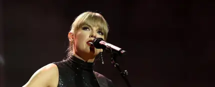 Taylor Swift prepara una serie sobre su vida amorosa con la guionista de 'Succession' Alice Birch Taylor Swift prepara una serie sobre su vida amorosa con la guionista de 'Succession' Alice Birch