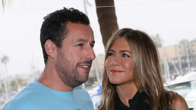 El emotivo gesto de Adam Sandler con su amiga Jennifer Aniston por sus problemas de fertilidad.