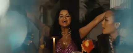 Por qué el nuevo tema de Selena Gomez se llama 'Single Soon' Por qué el nuevo tema de Selena Gomez se llama 'Single Soon'