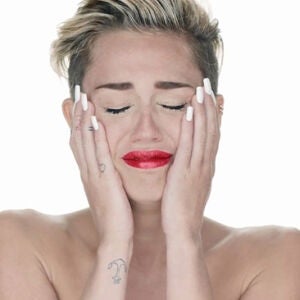 Miley Cyrus en el videoclip de Wrecking Ball 
