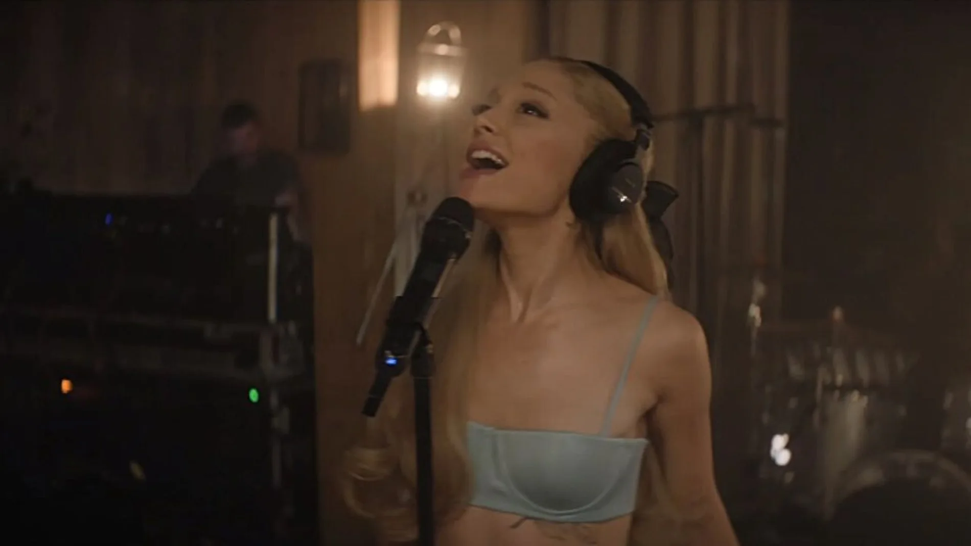 Ariana Grande canta 'The Way', su canción con Mac Miller, por primera vez después de su muerte 