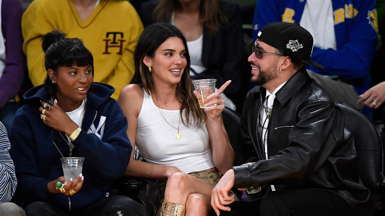 Bad Bunny insinúa que el inglés fue una barrera con Kendall Jenner