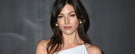 Úrsula Corberó, en el desfile de Yves Saint Laurent. Úrsula Corberó, en el desfile de Yves Saint Laurent.