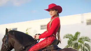 Shakira, en el videoclip de 'El Jefe'.