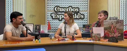 Rodrigo Cuevas le tuvo que enviar una "foto pene" al pintor que dibujó la carátula de su disco 'Manual de Romería' Rodrigo Cuevas le tuvo que enviar una "foto pene" al pintor que dibujó la carátula de su disco 'Manual de Romería'