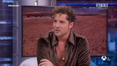 David Bisbal habla sobre cómo sobrelleva el Alzheimer de su madre: "Se te parte el alma, es durísimo" David Bisbal habla sobre cómo sobrelleva el Alzheimer de su madre: "Se te parte el alma, es durísimo"