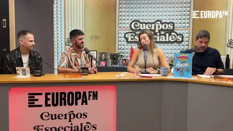 El secreto de La Pegatina para llevarse bien después de 20 años: "Hay debates, no discusiones" El secreto de La Pegatina para llevarse bien después de 20 años: "Hay debates, no discusiones"