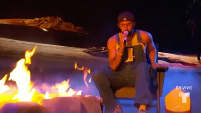Bad Bunny, en su actuación en los Premios Billboard de la Música Latina 2023.