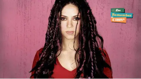 Shakira, en la portada del disco 'Dónde están los ladrones?' Shakira, en la portada del disco 'Dónde están los ladrones?'